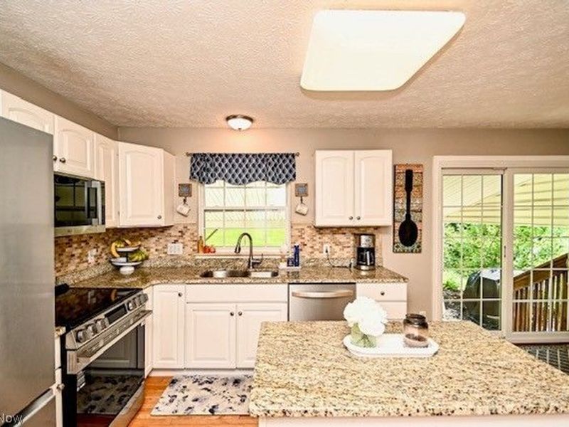9952 Agate Street NW, Canal Fulton, OH 44614 Photo 12