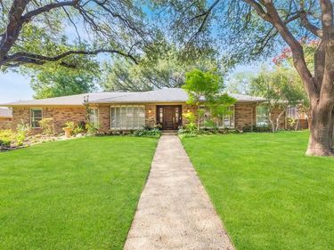 4253 Royal Ridge Drive, Dallas, TX 75229