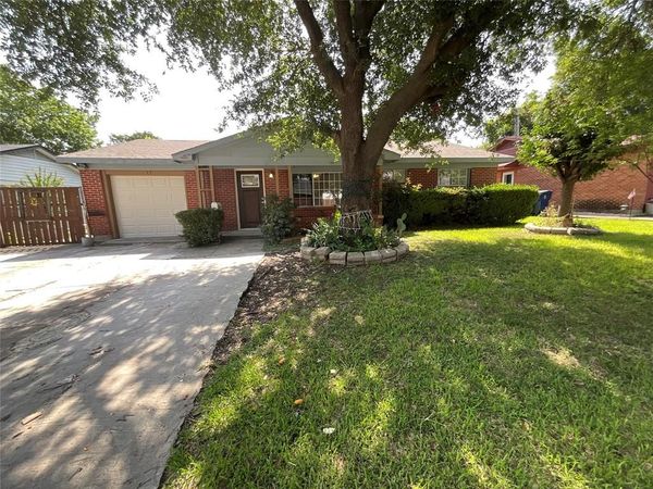 1804 S 5th Street, Garland, TX 75040