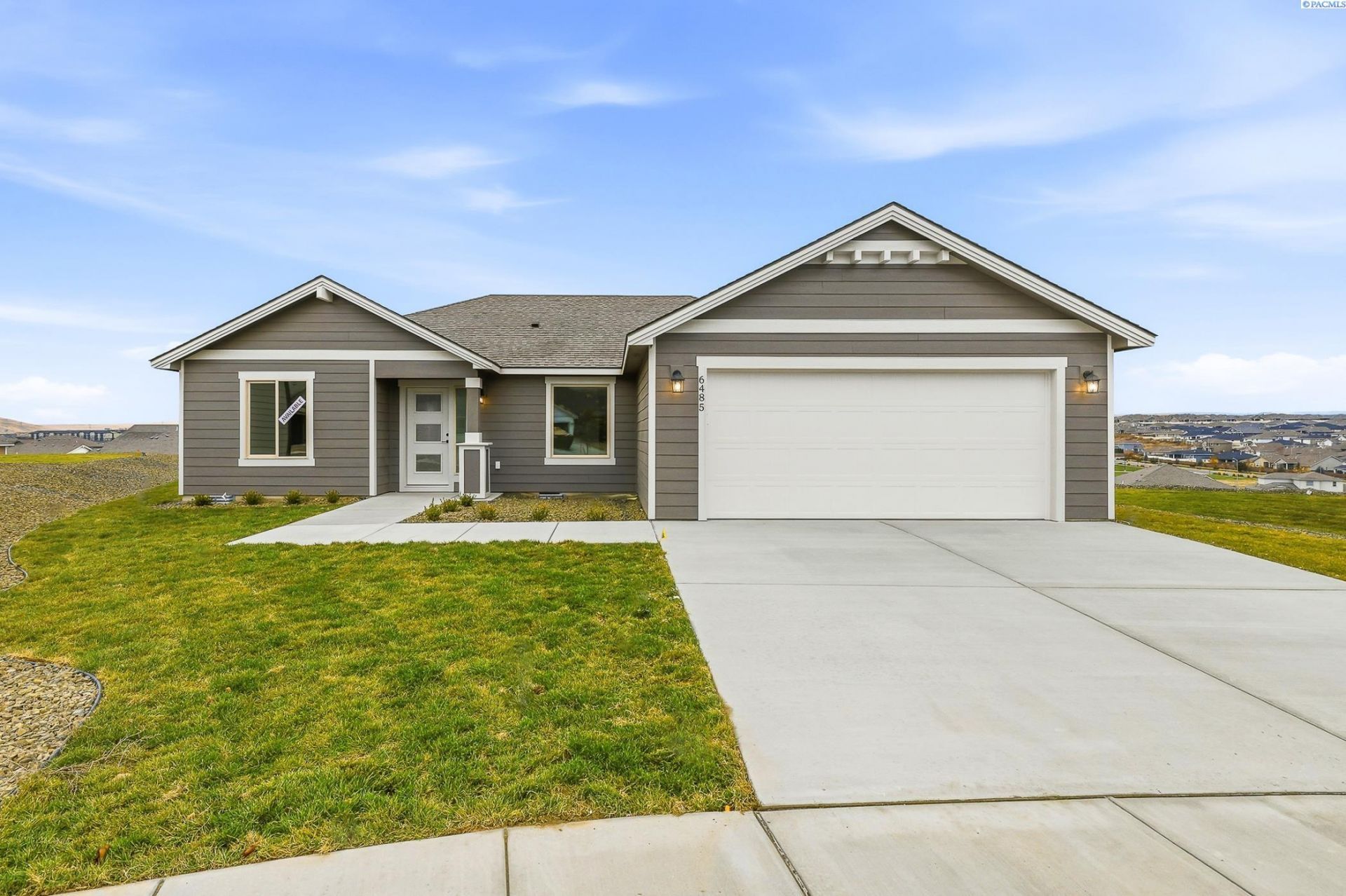 6485 W 29th Ct, Kennewick, WA 99338 Main Photo