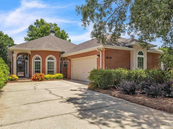 4126 Oak Pointe Dr, Gulf Breeze, FL 32563