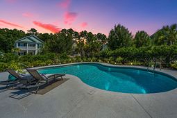 1466 Hollenberg Lane photo 4