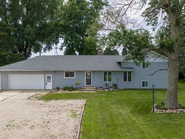 14977 690th Avenue, Adams, MN 55909