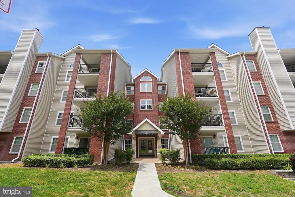 3307 Wyndham Circle , Unit 2158, Alexandria, VA 22302 Main Photo