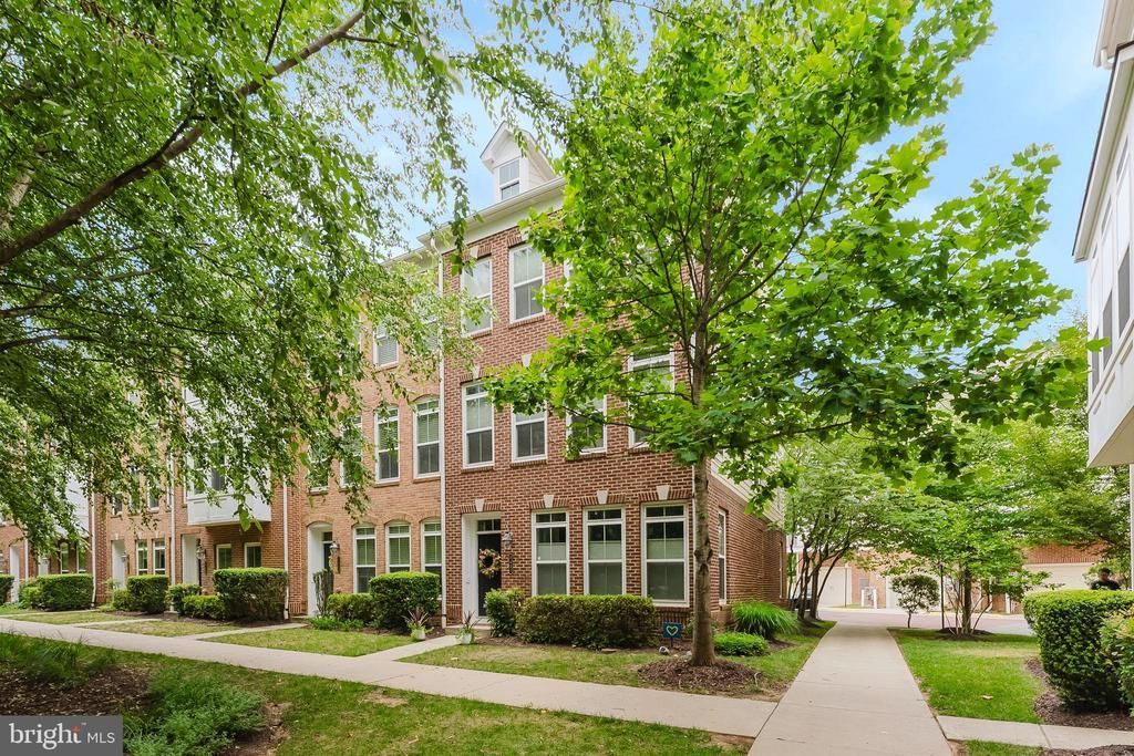 9441 Canonbury Square , Fairfax, VA 22031 Main Photo