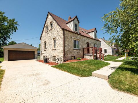 Main Photo