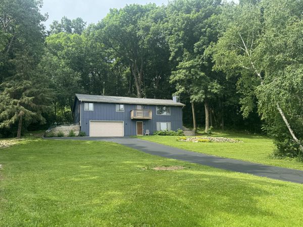 N65W26283 Lake Dr, Lisbon, WI 53089