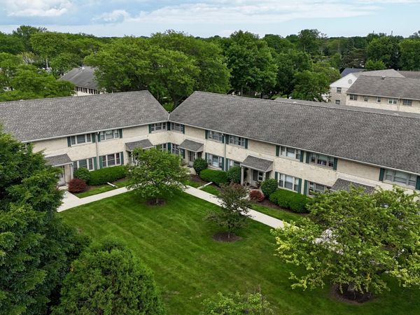4918 N Shoreland Ave, Whitefish Bay, WI 53217