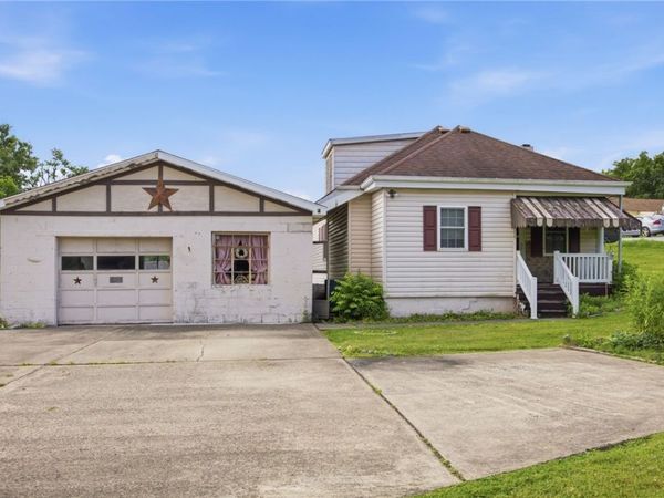 514 Rostraver Rd, Belle Vernon, PA 15012