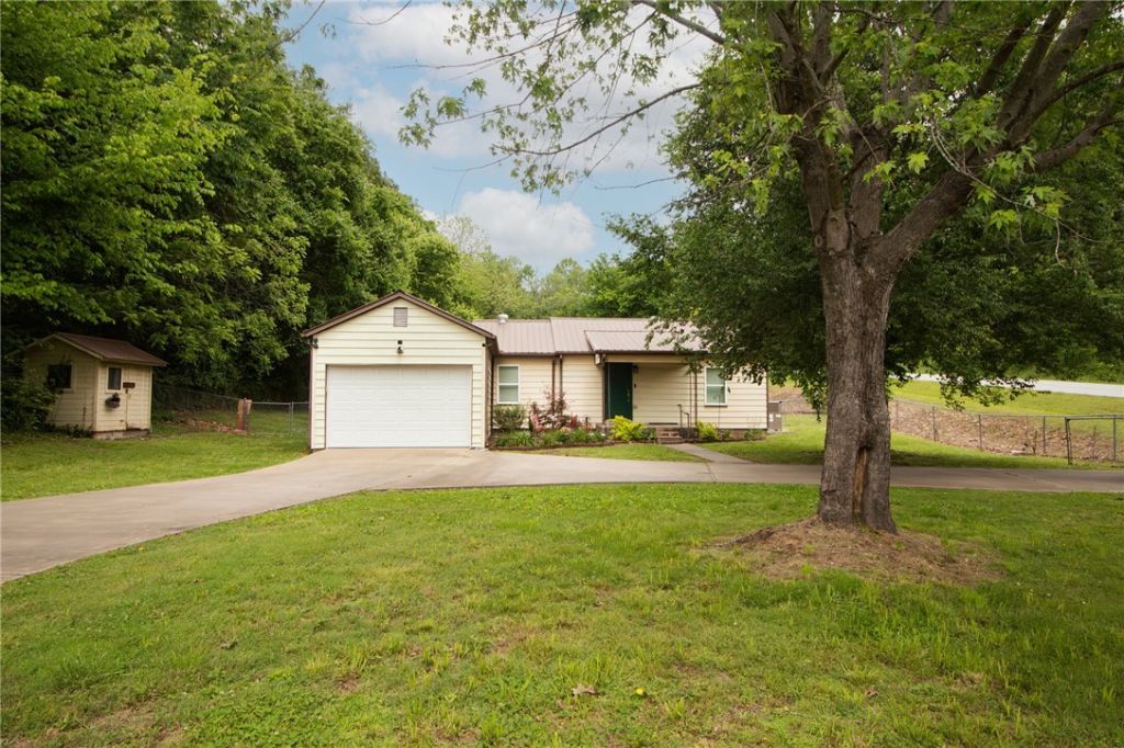 8504 Goose Creek Road, Fayetteville, AR 72704 Main Photo