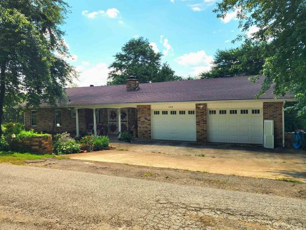 458 Tutt Place, Yellville, AR 72687