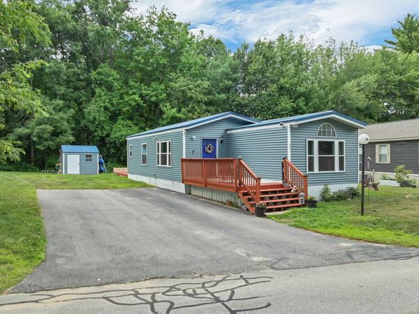 82 Gooseberry Circle, Rochester, NH 03867