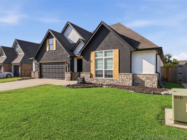 6776 E 127th Street S, Bixby, OK 74008