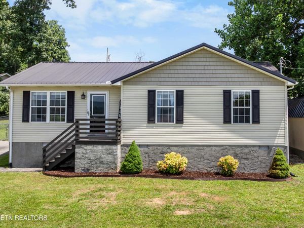 181 Kaysprings Circle, Jacksboro, TN 37757