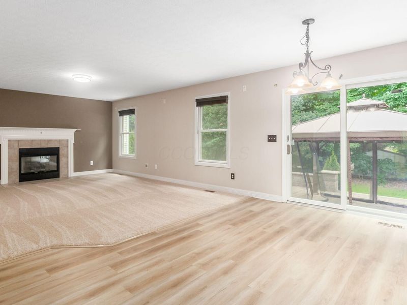 247 Kastlekove Drive, Lewis Center, OH 43035 Photo 10
