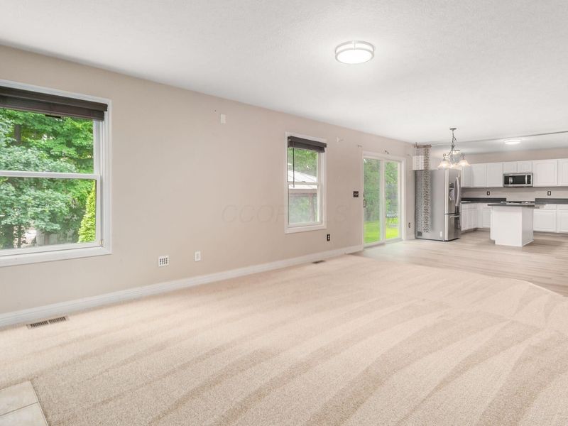 247 Kastlekove Drive, Lewis Center, OH 43035 Photo 16