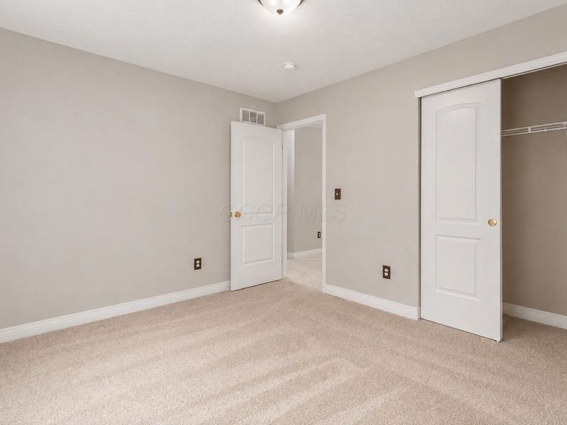 247 Kastlekove Drive, Lewis Center, OH 43035 Photo 21