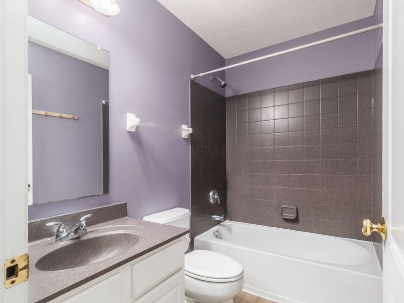 247 Kastlekove Drive, Lewis Center, OH 43035 Photo 24