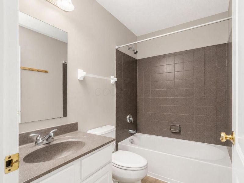 247 Kastlekove Drive, Lewis Center, OH 43035 Photo 25