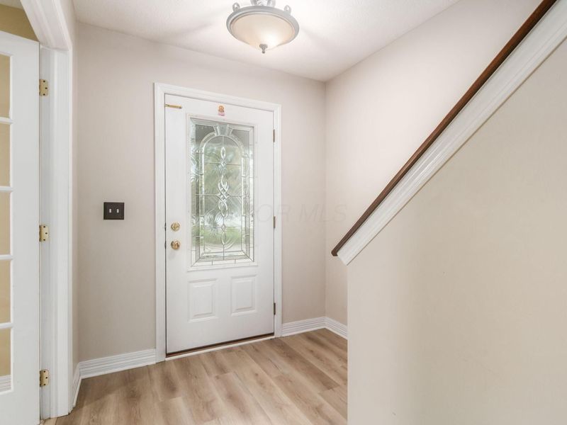 247 Kastlekove Drive, Lewis Center, OH 43035 Photo 4