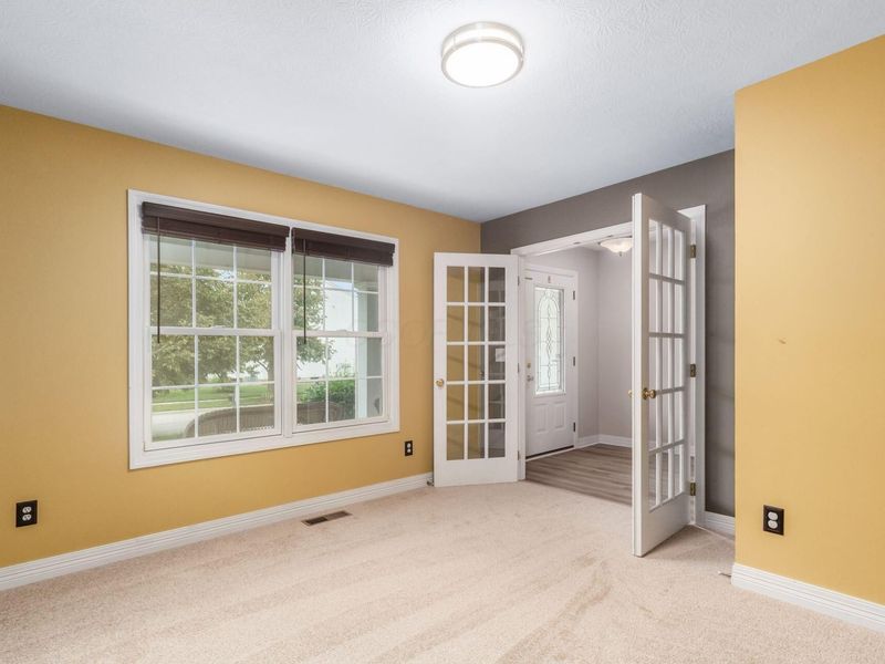 247 Kastlekove Drive, Lewis Center, OH 43035 Photo 7