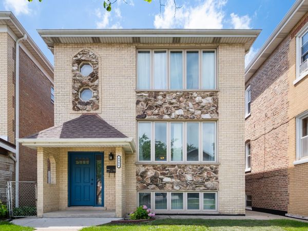 4906 S Kolin Avenue , Chicago, IL 60632