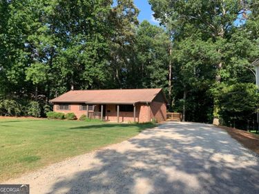 6103 Lake Lanier Heights Road, Buford, GA 30518