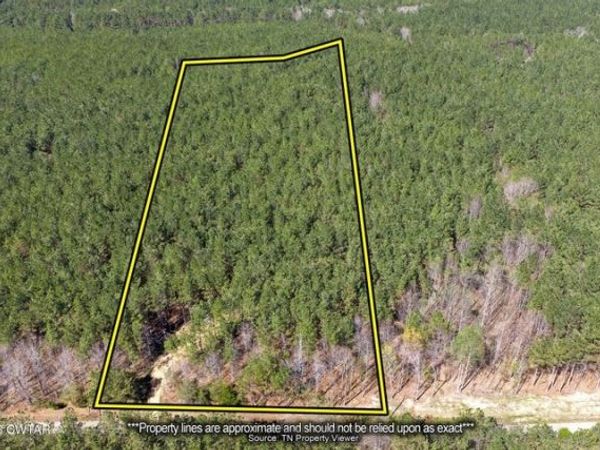 1070 Pollock Rd , Huron, TN 38345