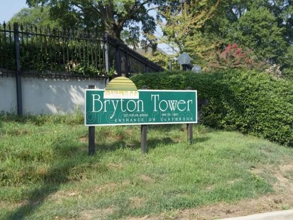 1271 POPLAR AVE, Unit 310, Memphis, TN 38104