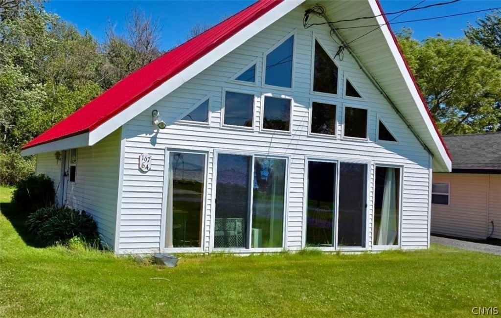 16764 Knobby, Sackets Harbor, NY 13685 Main Photo