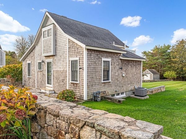 1815 Main Rd, Westport, MA 02791