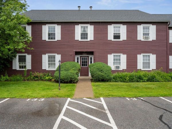 140 North Twin Oaks Terrace, South Burlington, VT 05403