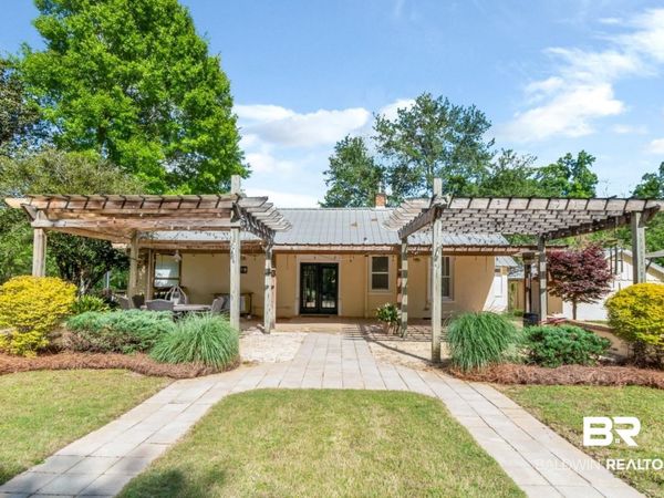 16320 Silverhill Avenue, Silverhill, AL 36576