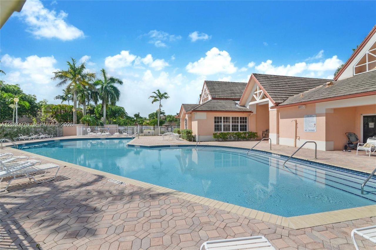 746 NW 208th Way , Unit ., Pembroke Pines, FL 33029 Photo