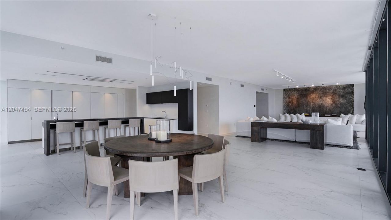 1000 Biscayne Blvd , Unit 4401, Miami, FL 33132 Photo