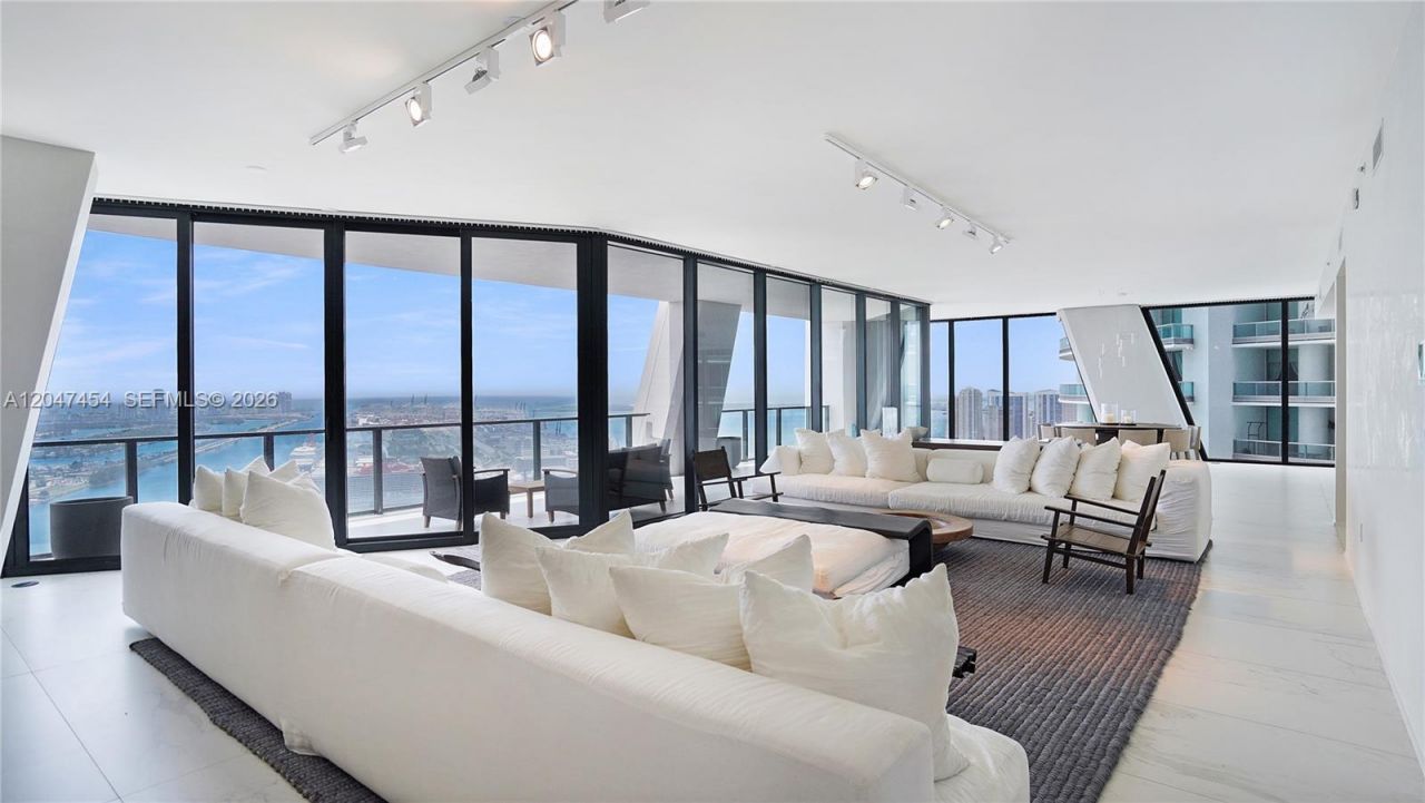 1000 Biscayne Blvd , Unit 4401, Miami, FL 33132 Photo