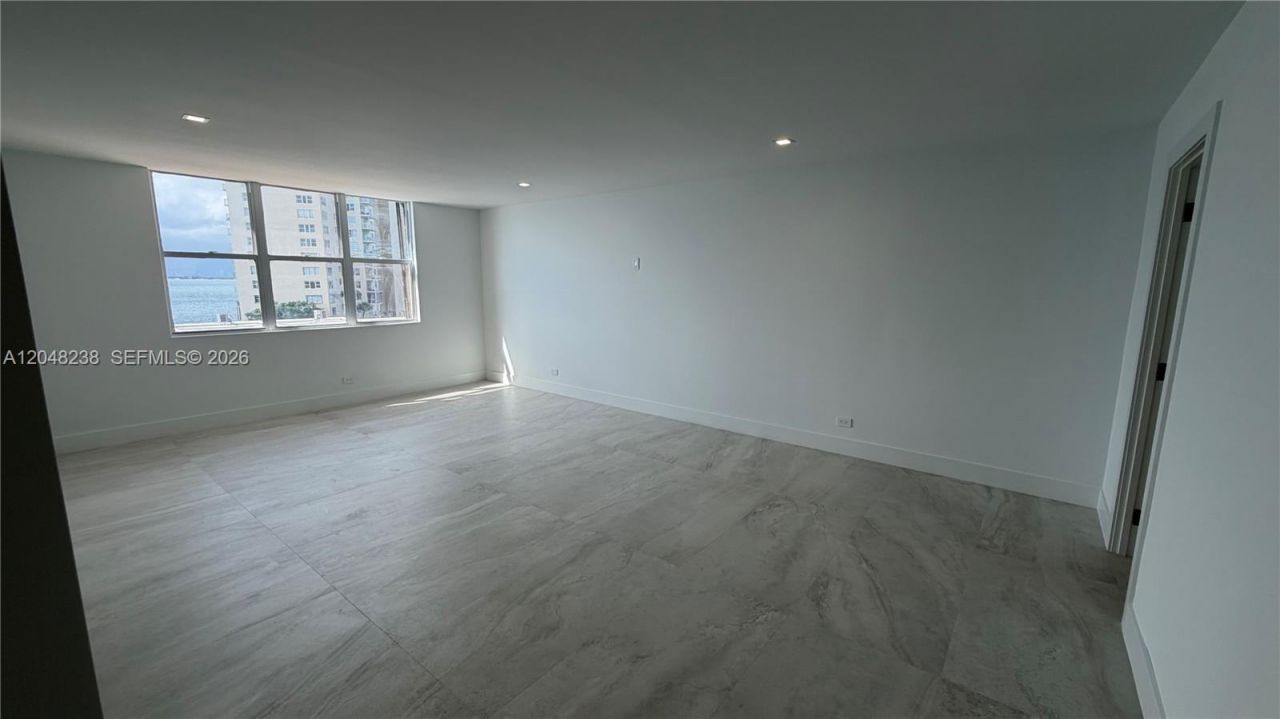 1800 NE 114th , Unit 604, North Miami, FL 33181 Photo