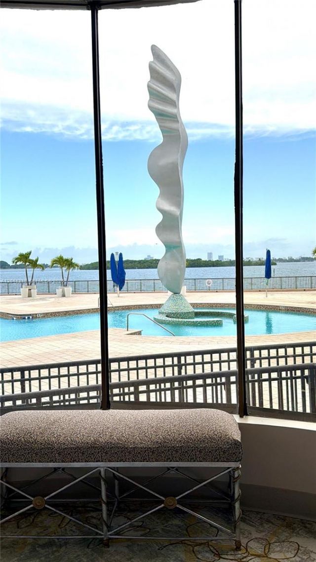 1800 NE 114th , Unit 604, North Miami, FL 33181 Photo