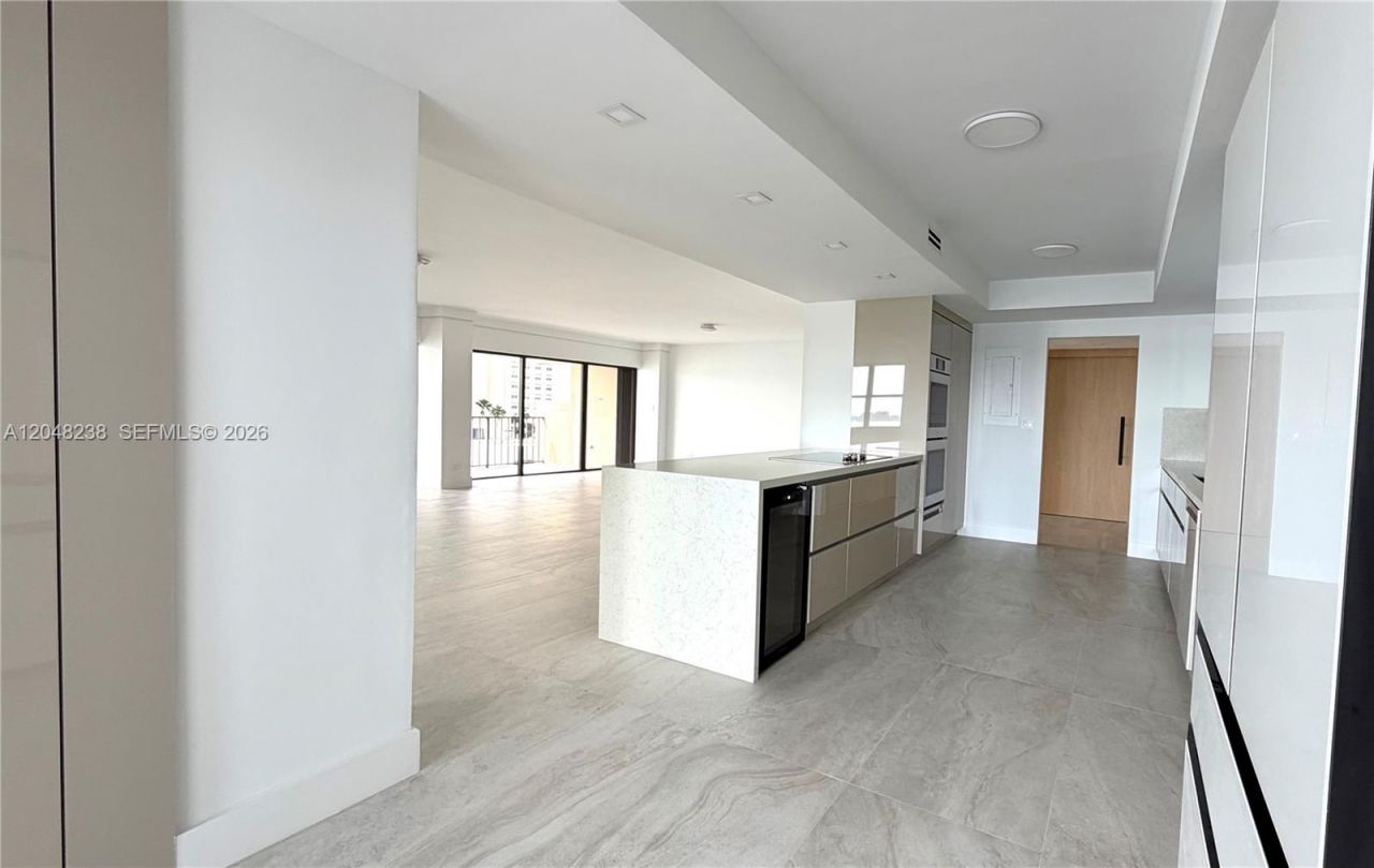 1800 NE 114th , Unit 604, North Miami, FL 33181 Photo
