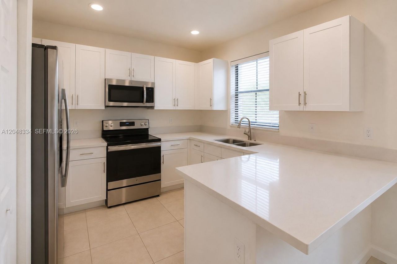 10934 W 33rd Way , Hialeah, FL 33018 Photo
