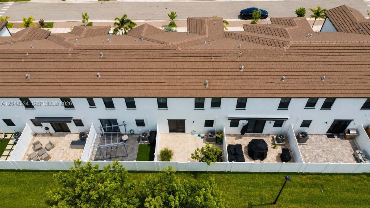 10934 W 33rd Way , Hialeah, FL 33018 Photo