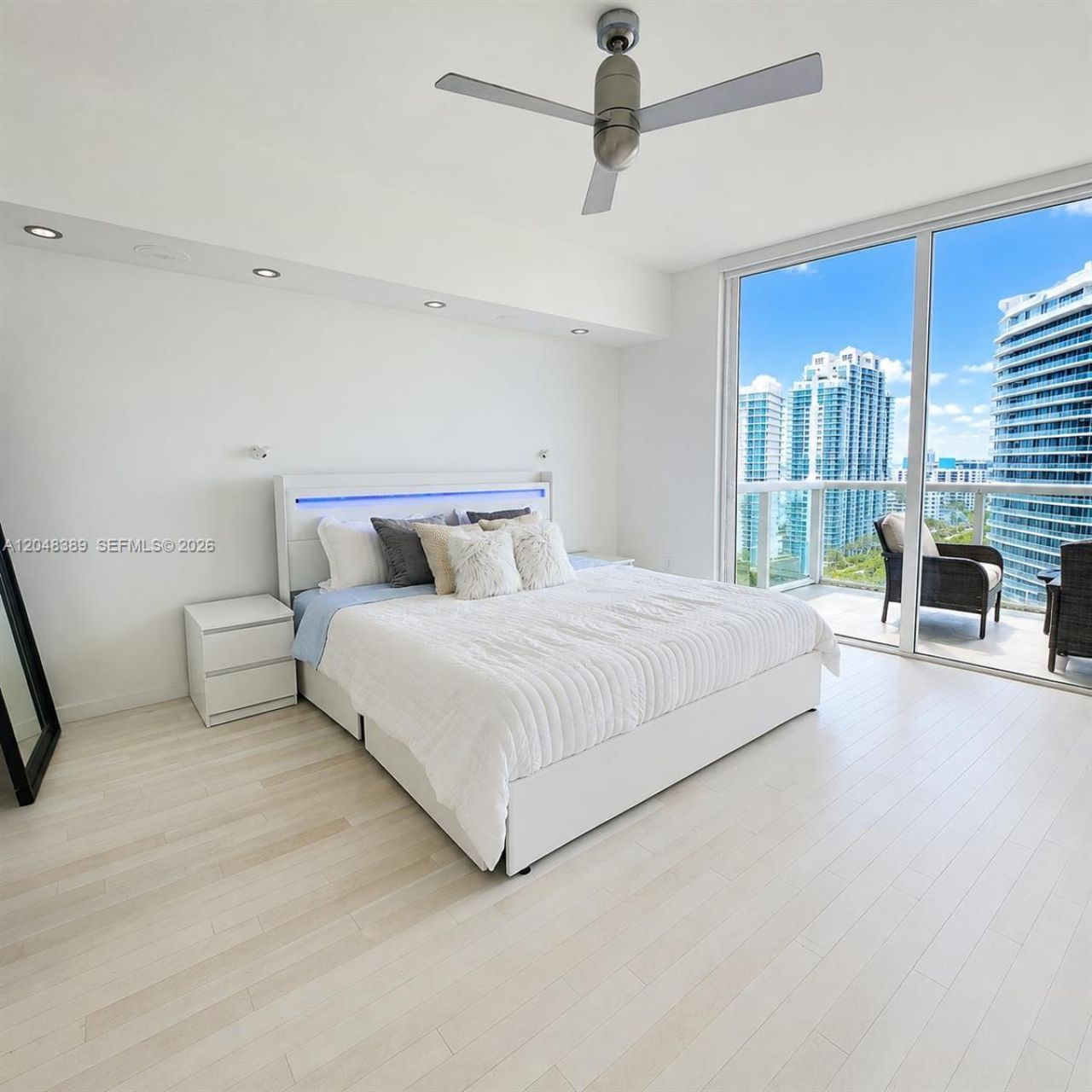 450 Alton Rd, Unit 1606, Miami Beach, FL 33139 Photo