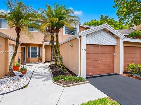 7102 Woodmont Way , Tamarac, FL 33321