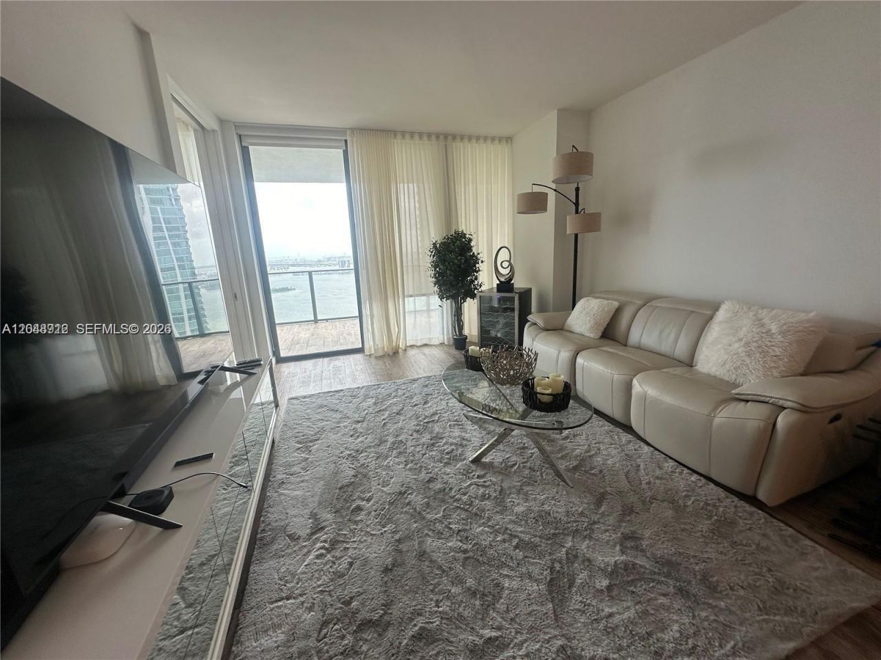 650 NE 32nd St , Unit 4205, Miami, FL 33137 Photo