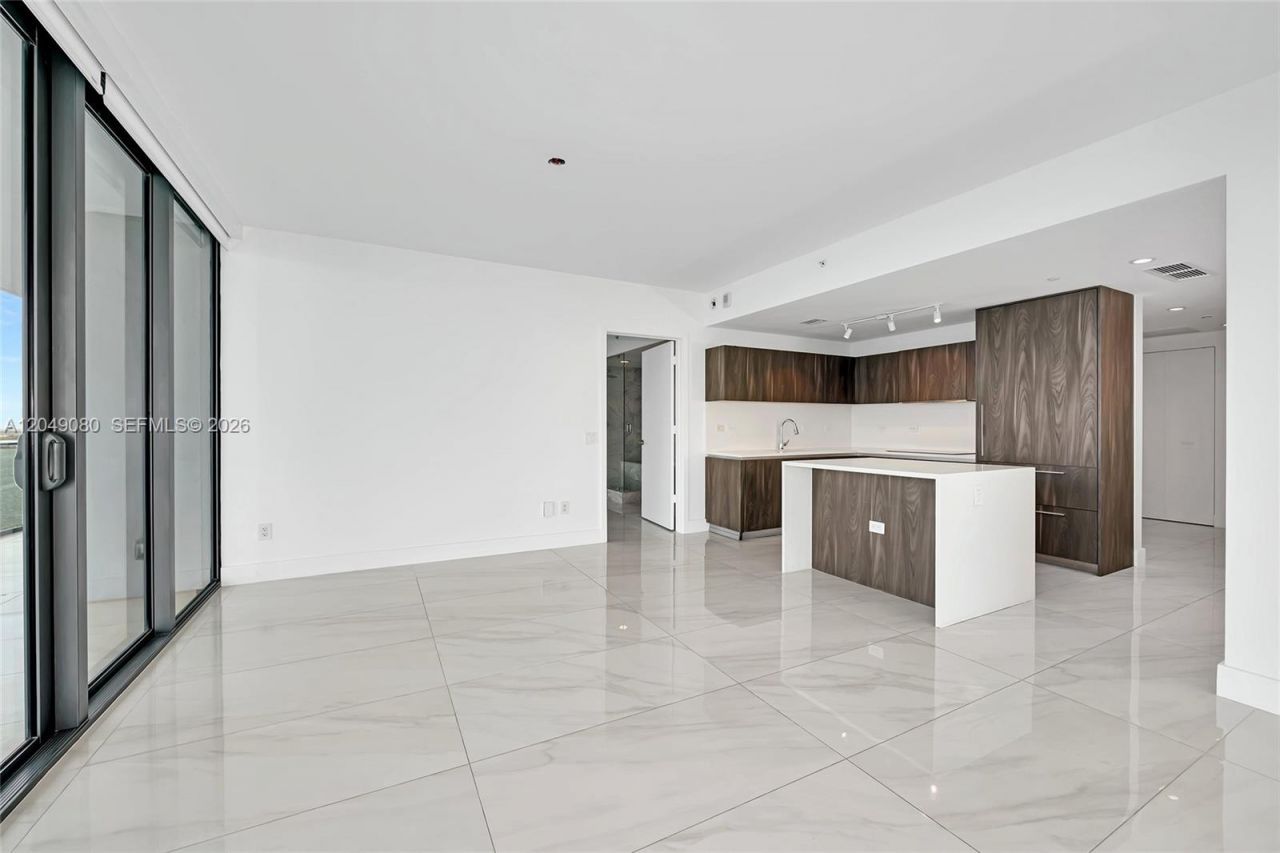 3131 NE 7th Ave , Unit 1806, Miami, FL 33137 Photo
