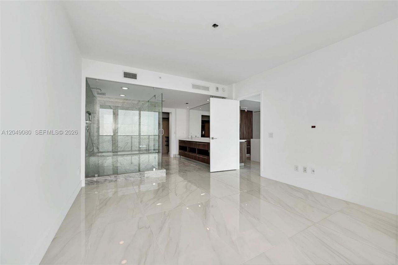 3131 NE 7th Ave , Unit 1806, Miami, FL 33137 Photo