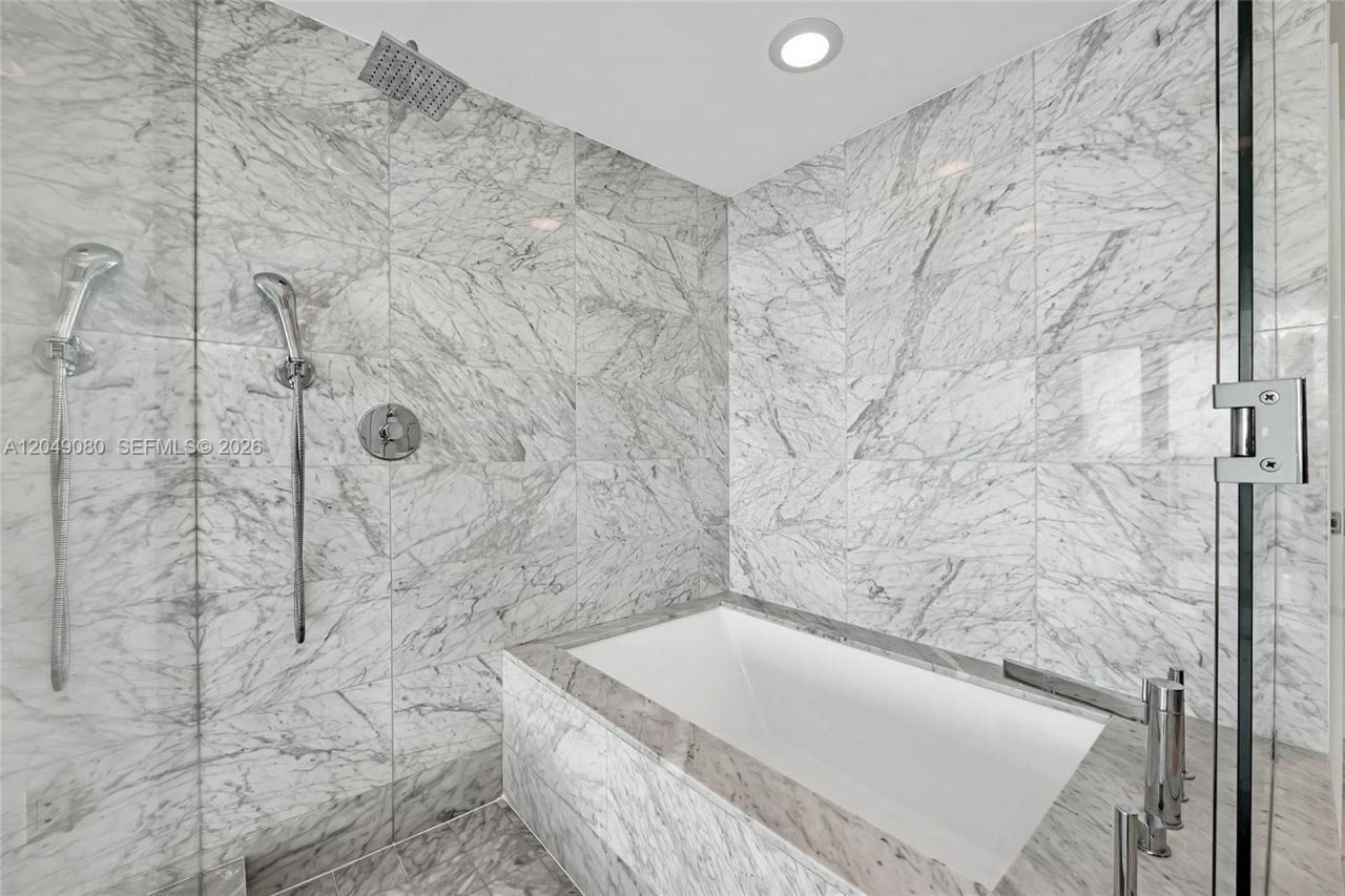 3131 NE 7th Ave , Unit 1806, Miami, FL 33137 Photo