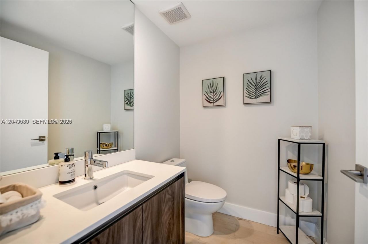 3131 NE 7th Ave , Unit 1806, Miami, FL 33137 Photo