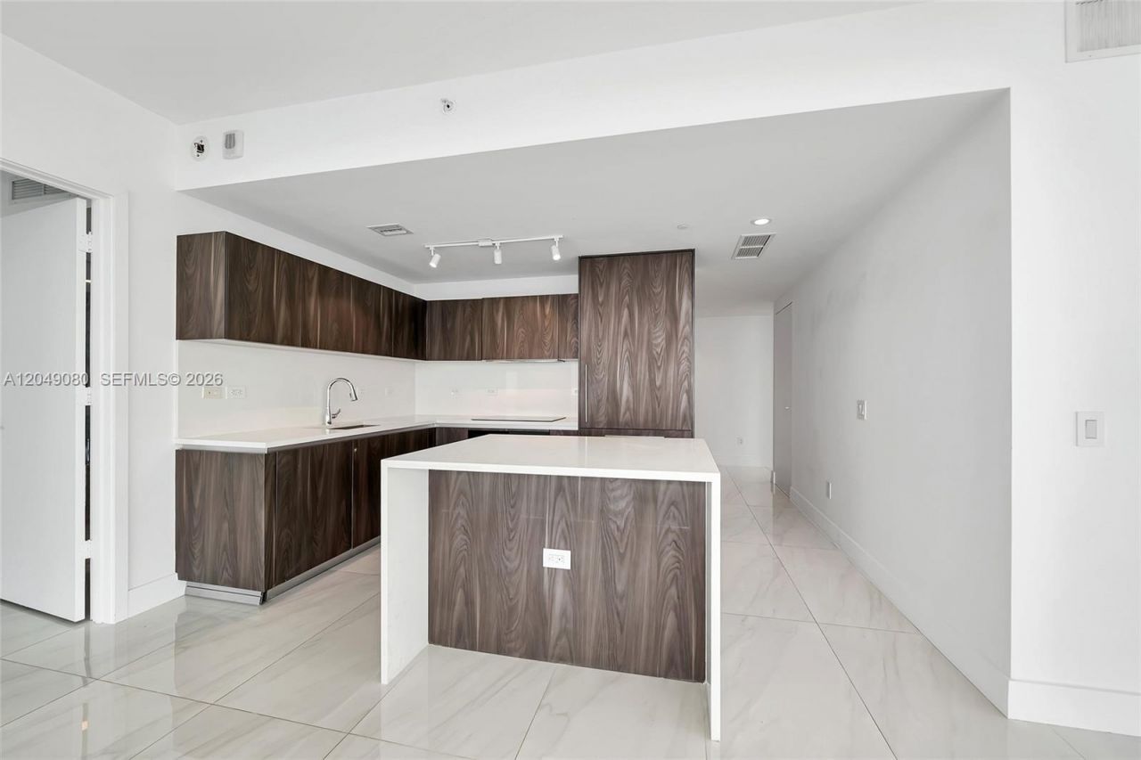 3131 NE 7th Ave , Unit 1806, Miami, FL 33137 Photo