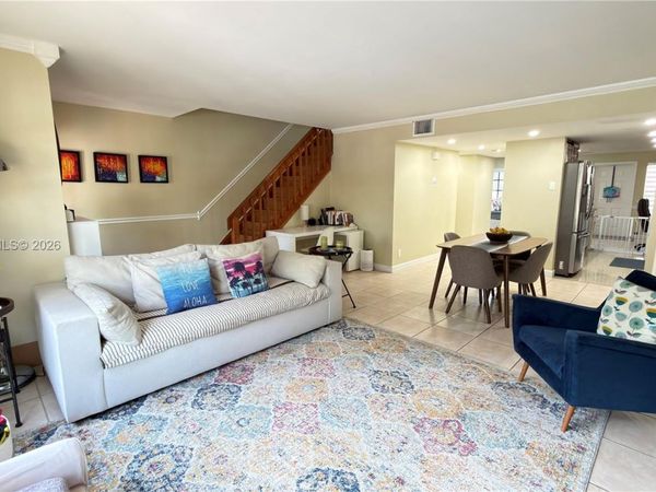 9492 NW 39th St , Sunrise, FL 33351